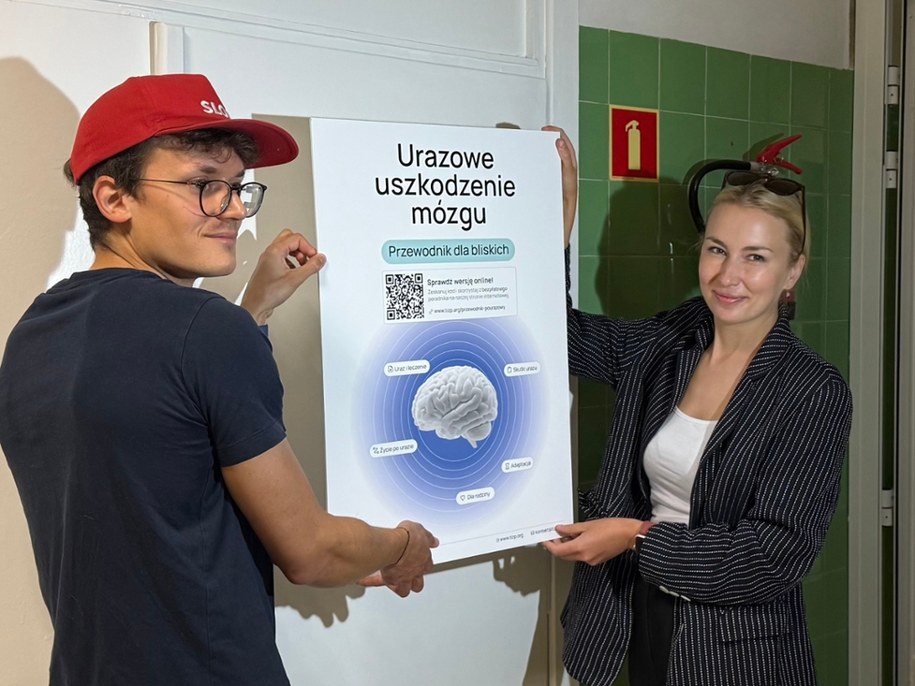 Uraz mózgu i co dalej? Praktyczny przewodnik z wyjątkową historią w tle /