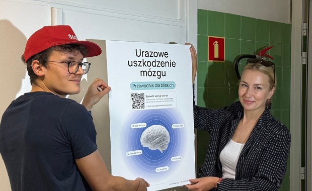 Uraz mózgu i co dalej? Praktyczny przewodnik z wyjątkową historią w tle