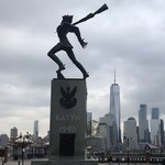 Urna z prochami pomordowanych wstrzyma przenosiny Pomnika Katyńskiego w Jersey City?