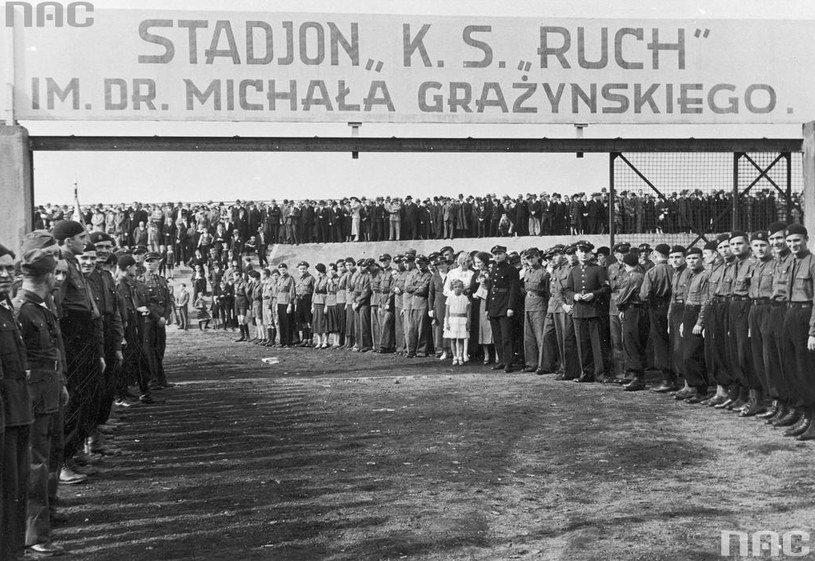 Uroczyste otwarcie stadionu sportowego w Hajdukach Wielkich /Z archiwum Narodowego Archiwum Cyfrowego