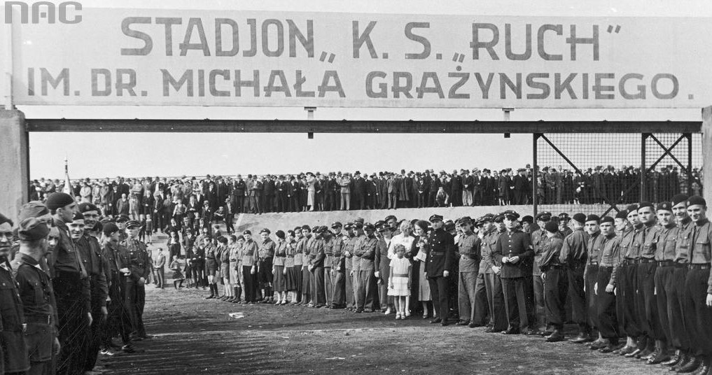 Uroczyste otwarcie stadionu sportowego w Hajdukach Wielkich /Z archiwum Narodowego Archiwum Cyfrowego