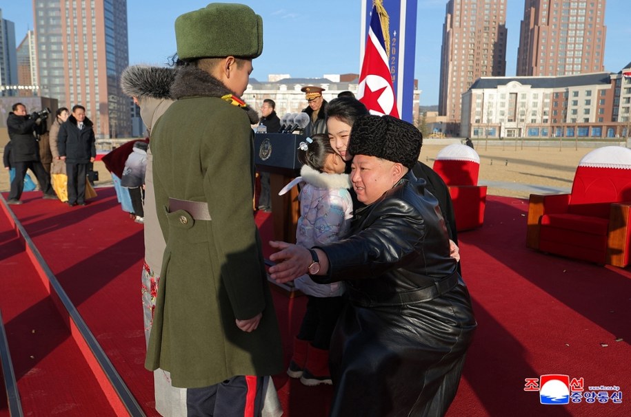 Uroczystość inauguracji nowej dzielnicy /KCNA /PAP/EPA
