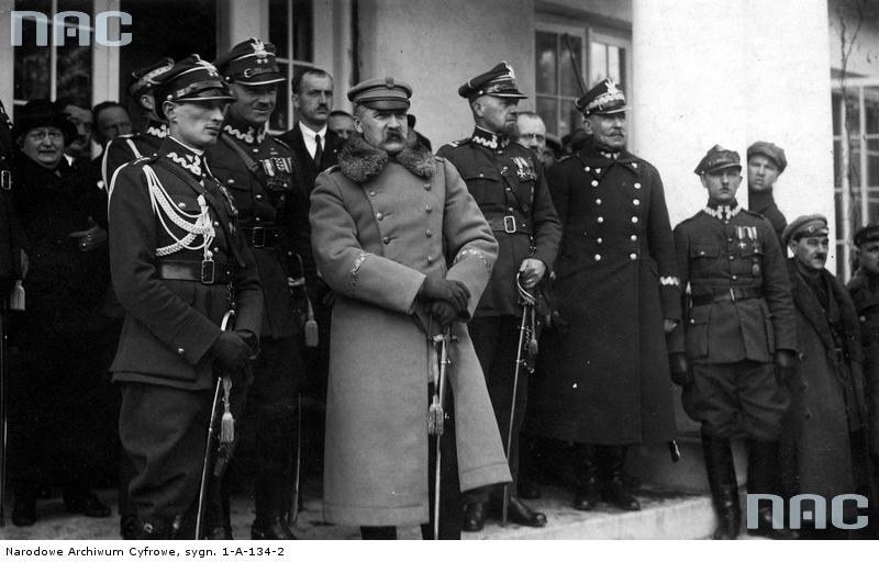 Uroczystości imieninowe Józefa Piłsudskiego w Sulejówku, 1925 /Z archiwum Narodowego Archiwum Cyfrowego