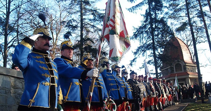 Uroczystości na cmenatrzu na wgórzu Jabłoniec z okazji 100. rocznicy bitwy pod Limanową /Małgorzata Żyłko /INTERIA.PL