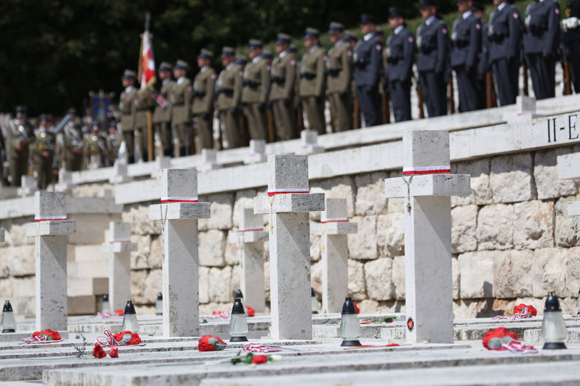 Uroczystości na polskim Cmentarzu Wojennym na Monte Cassino. /Leszek Szymański /PAP