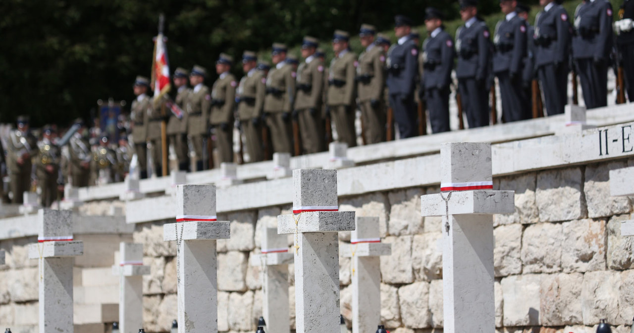 Uroczystości na polskim Cmentarzu Wojennym na Monte Cassino. /Leszek Szymański /PAP