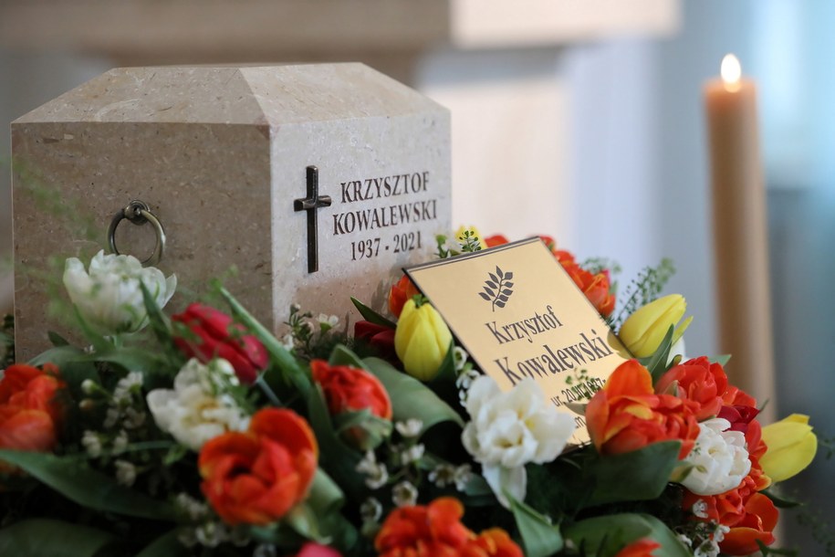 Uroczystości pogrzebowe Krzysztofa Kowalewskiego w Kościele Środowisk Twórczych przy pl. Teatralnym w Warszawie / 	Leszek Szymański    /PAP