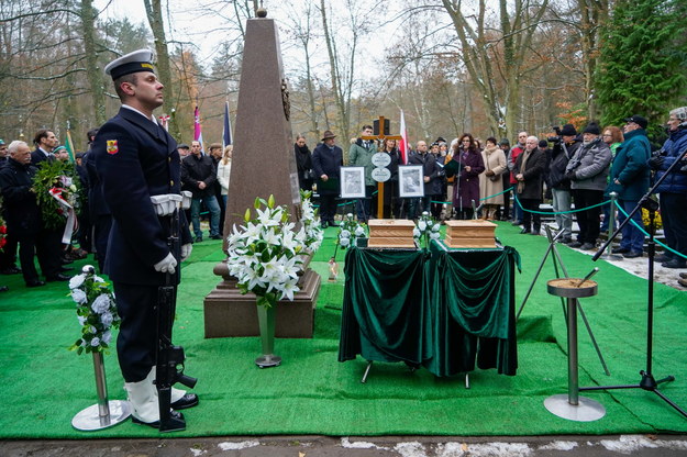 Uroczystości pogrzebowe na Cmentarzu Srebrzysko /Jan Dzban /PAP
