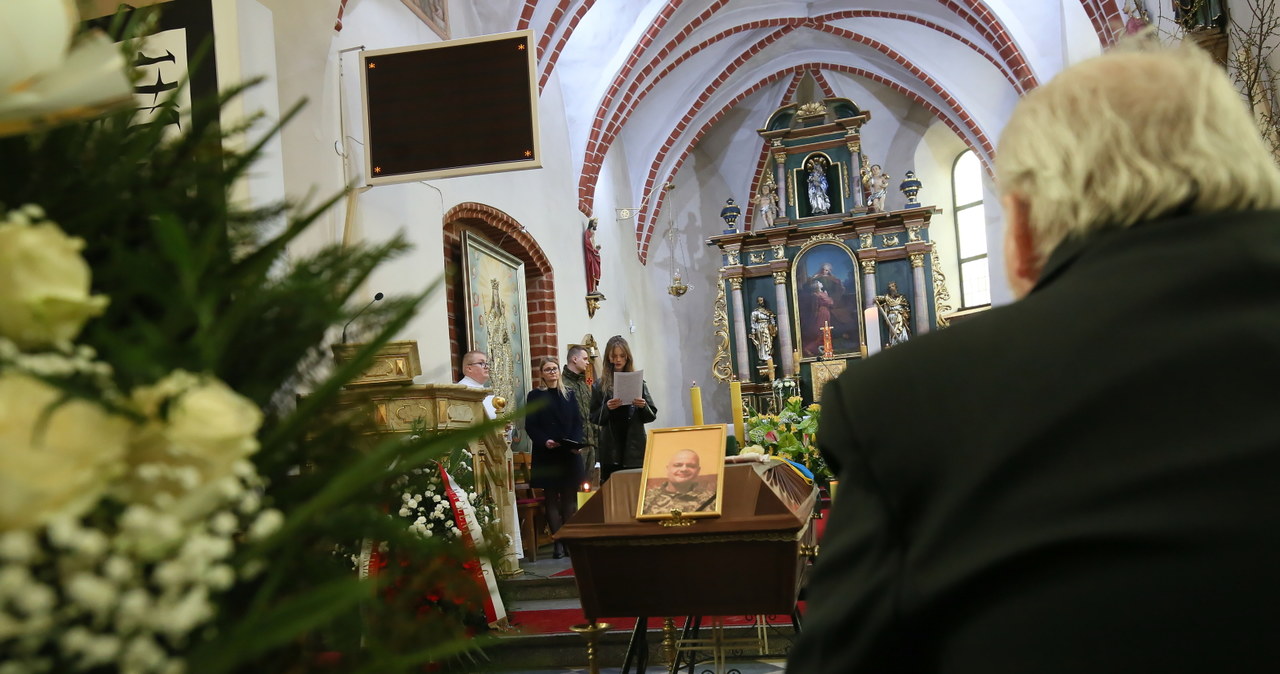 Uroczystości pogrzebowe poległego w Ukrainie żołnierza - ochotnika Michała Żurka 