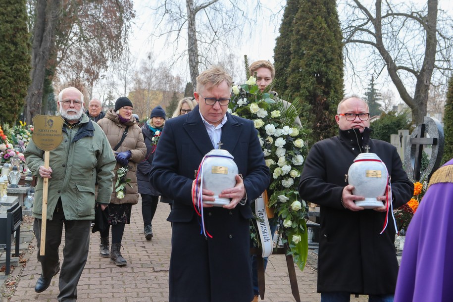 Uroczystości pogrzebowe tłumaczki i aktorki Krystyny Stypułkowskiej-Smith i jej matki Heleny Stypułkowskiej /Roman Zawistowski /PAP