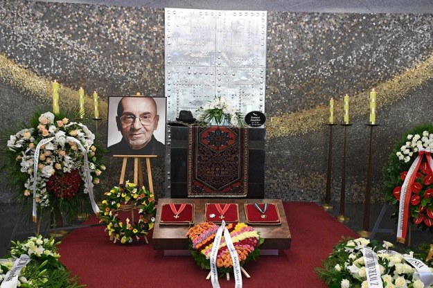 Uroczystości pogrzebowe Tomasza Stańki w Domu Pogrzebowym na Cmentarzu Wojskowym Powązki /Radek Pietruszka /PAP