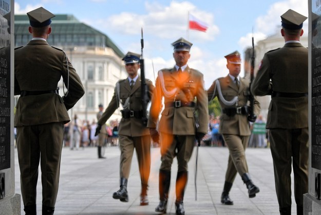 Uroczystości przy Grobie Nieznanego Żołnierza w Warszawie /Bartłomiej  Zborowski /PAP