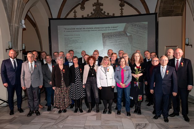 Uroczystości w 45. rocznicę powołania Studenckiego Komitetu Solidarności. Podczas wydarzenia wręczone zostały Odznaki Honorowe "Wratislavia Grato Animo" /Maciej Kulczyński /PAP