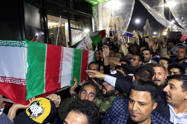 Uroczystości żałobne zabitego przez USA irańskiego generała /FURQAN AL-AARAJI /PAP/EPA