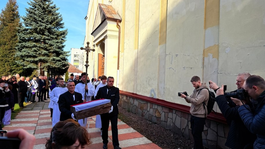 Uroczysty pochówek polskich żołnierzy w Mościskach /Jacek Skóra /RMF FM