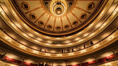 Urodziny asystenta Czarnka. Dyrektor artystyczny opery rezygnuje