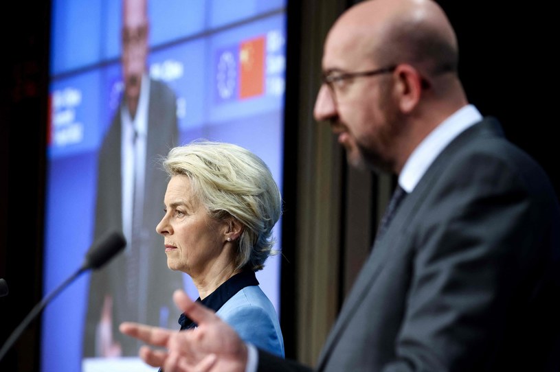 Ursula von der Leyen (L) i Charles Michel /AFP