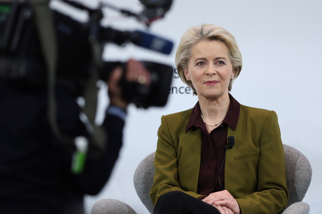 Ursula von der Leyen: To już naprawdę czas, aby przyspieszyć produkcję broni