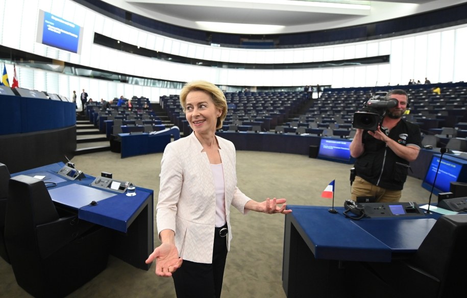 Ursula von der Leyen w PE /Patrick Seeger  /PAP/EPA