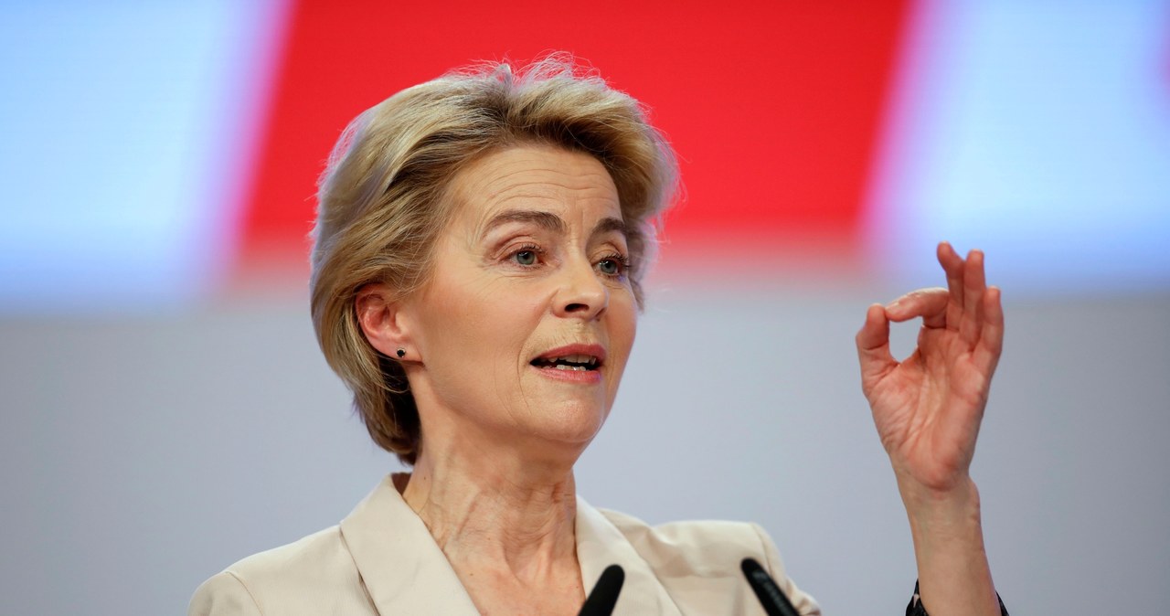 Ursula von der Leyen zapowiada możliwe sankcje na Rosję /AFP