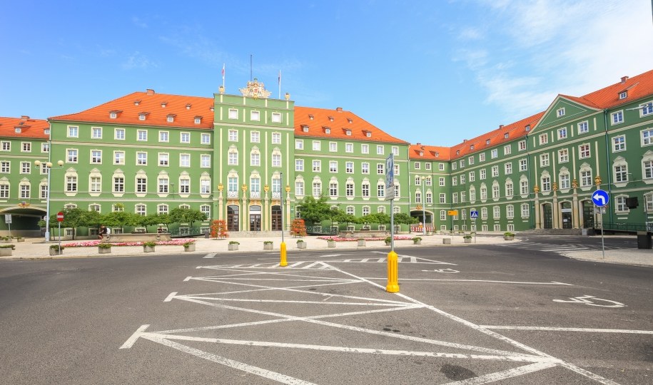 Urząd Miasta w Szczecinie /Shutterstock