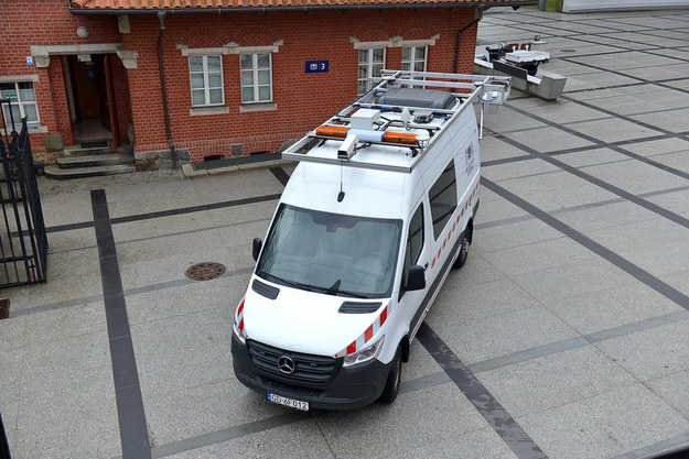 Urządzenia na dachu samochodu /Politechnika Gdańska