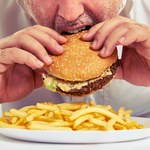 Urządzenie stymulujące mózg zapobiega napadom kompulsywnego objadania się