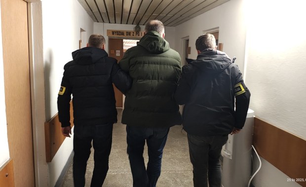 ​Urzędnicy i policjanci zatrzymani. Wielka afera korupcyjna w Pajęcznie