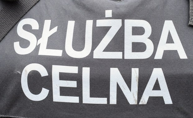 Urzędnicy resortu finansów przejęli obowiązki protestujących celników