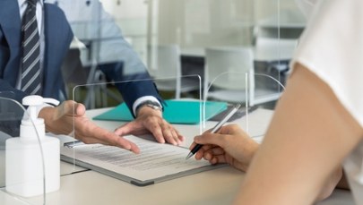 Urzędnicy z premiami na koniec roku. Nagrody nawet po 10 tys. zł