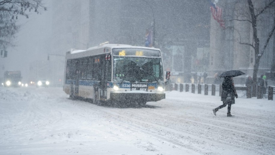 USA. Burza śnieżna uderzyła w kraj / Jorge Estrellado/Thenews2/imago images /PAP