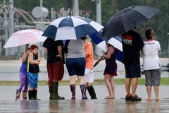 USA: Burza tropikalna Harvey nie odpuszcza