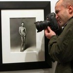 USA: Fotografia nagiej Carli sprzedana za 91 tys. dolarów