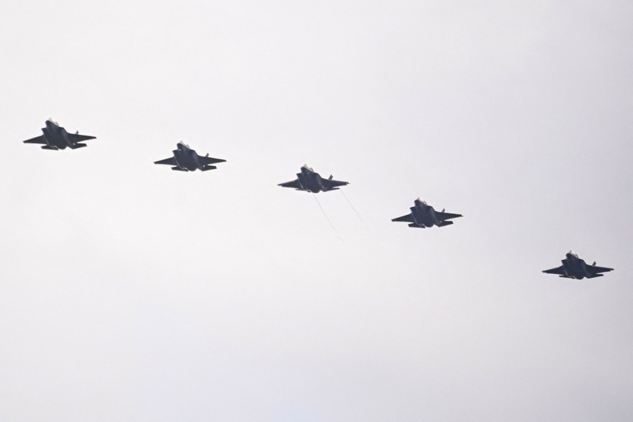 Estados Unidos grożą użyciem siły wobec Wenezueli. Maduro odpowiada: „Jesteśmy gotowi do obrony” /MIGUEL J. RODRIGUEZ CARRILLO/AFP/East News /East News