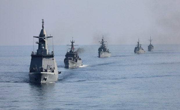 USA ogłaszają, że cieśnina Ormuz zostanie otwarta. "Rozluźnimy korki"