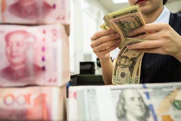 USA oskarżają Chiny o manipulowanie kursem swojej waluty /AFP