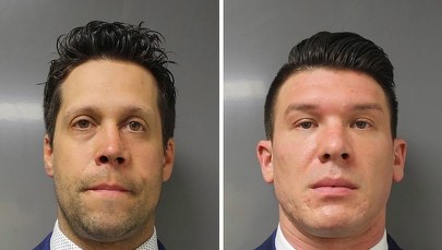 USA: Policjanci popchnęli 75-latka. Nie przyznają się do winy [FILM]