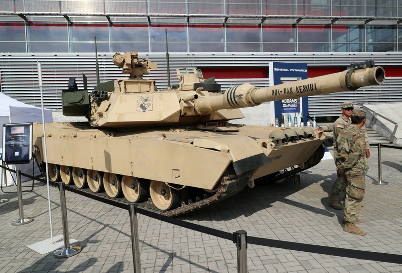 USA: Republikanie chcą przyspieszenia sprzedaży czołgów Abrams dla Polski /Piotr Molecki /East News