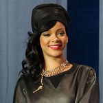 USA: Rihanna rozdaje karty