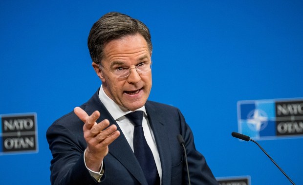 USA stopniowo "dostosowują obecność" wojskową w Europie. Co z obroną NATO?