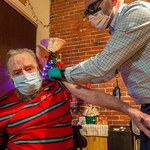 USA: Trzecia dawka szczepionki Moderny dla seniorów. Jest poparcie ekspertów