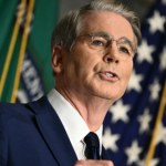 USA uderza w banki współpracujące z Iranem. Grozi odcięciem od dolara
