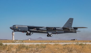 USA uzbrajają bombowce B-52 w 20 pocisków LRASM. Chodzi o Chiny