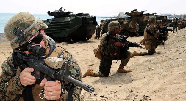USA wysyłają kolejnych żołnierzy do Korei Południowej /KIM NAM-HO    /PAP/EPA