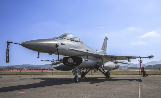 USA wysyłają na Bliski Wschód dodatkowe okręty i myśliwce