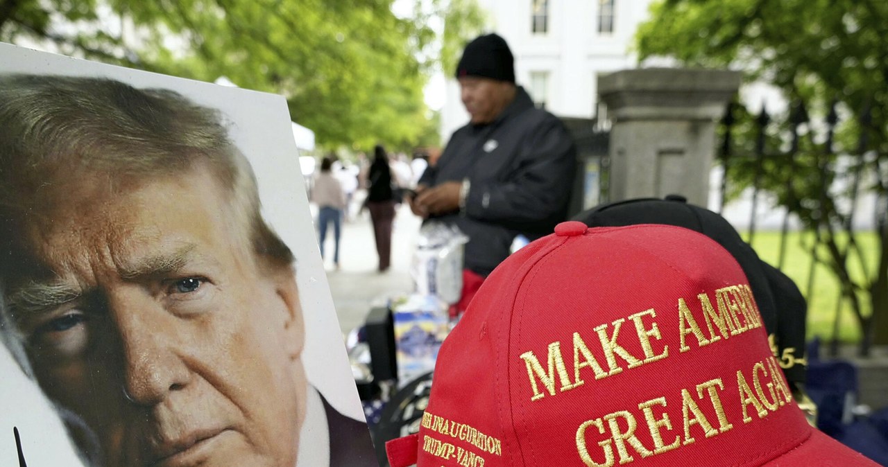 USA zmaga się z problemem zatrudnienia w fabrykach /Keiichi Nakane/Associated Press/East News /East News