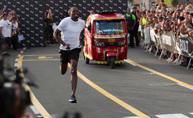 Usain Bolt szybszy od taksówki motocyklowej. Nietypowy wyścig
