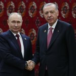 Uścisk dłoni z Putinem i słowa o Ukrainie. Erdogan czuje szanse na pokój