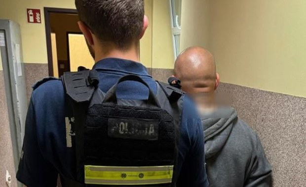 Usłyszał zarzuty, bo groził pistoletem zabawką. Wiadomo, co nim kierowało