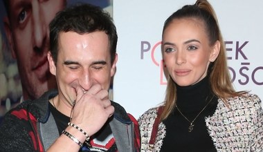 Uśmiechnięci Michał Koterski i Marcela Leszczak razem na salonach